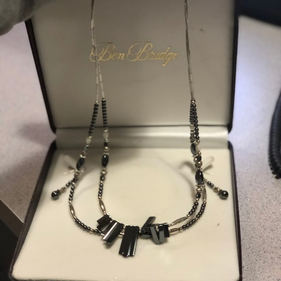 Hematite necklace and earring set - Picture 2 of 7